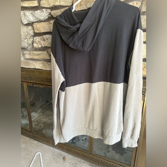 Men’s large pull over hoodie from Edgar and Ash - Picture 4 of 4